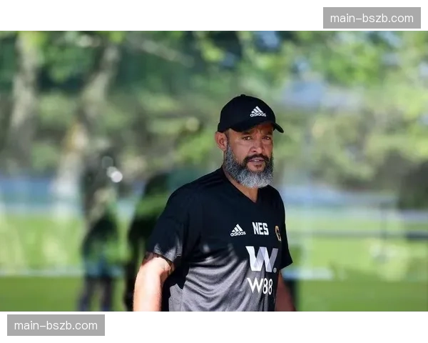 官方声明：狼队主帅奥尼尔与俱乐部续约至2029年